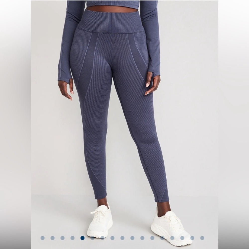 Seamless Quarter Zip Rib-Panelled Pants